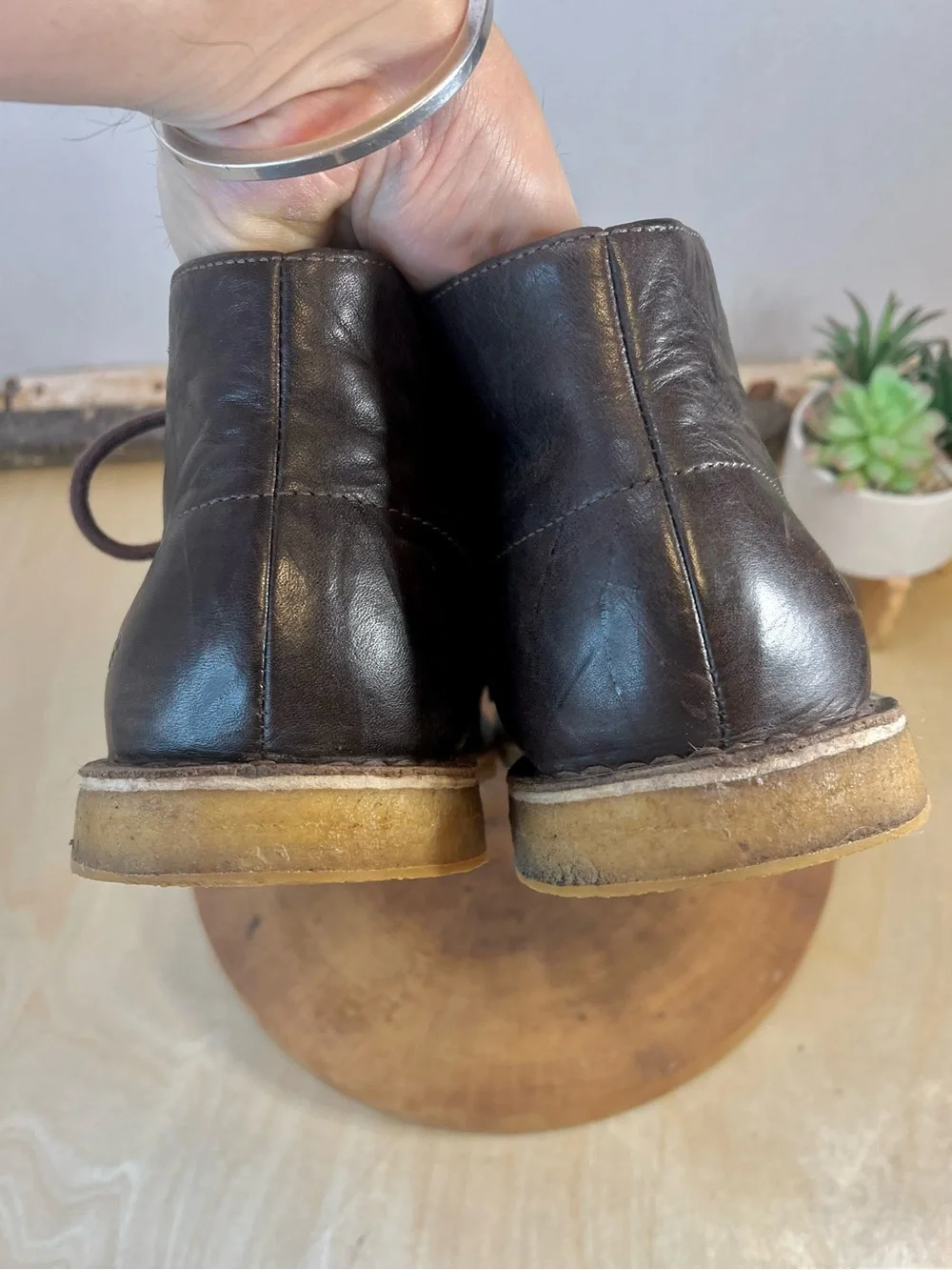 UGG  Leighton Leather Chukka Boots in brown leather Size 12